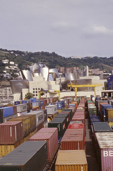 F. GEHRY, BILBAO: CONTAINER TERMINAL