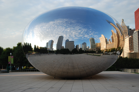 A. KAPOOR, CHICAGO: THE MIRROR OF CHANGING HORIZON