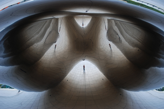 A. KAPOOR, CHICAGO: INSIDE THE NAVEL