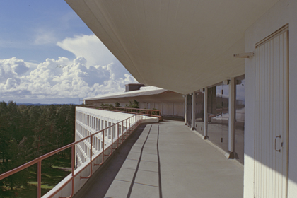 A. AALTO, PAIMIO: TURNED SUNROOM REVERSE