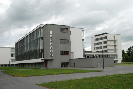 W. GROPIUS, DESSAU: STREET VIEW