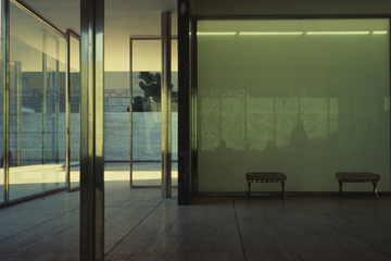 L. MIES VAN DER ROHE, BARCELONA: HORIZONTAL SYMMETRY: BELOW-ABOVE 2