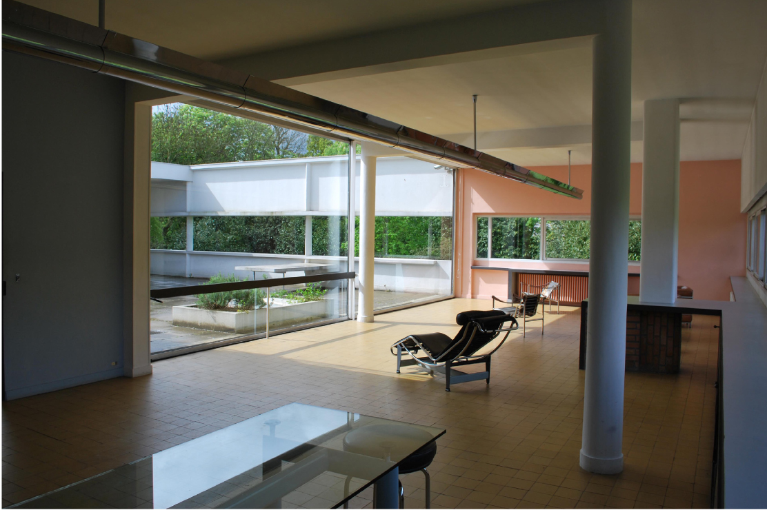 LE CORBUSIER, POISSY: “LIVING IN THE MIDDLE”