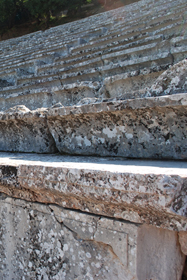 POLYKLEITOS, EPIDAURUS: FEET BY FEET