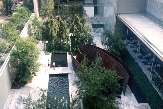 RICHARD SERRA, SCULPTURE FORTY YEARS, 2006