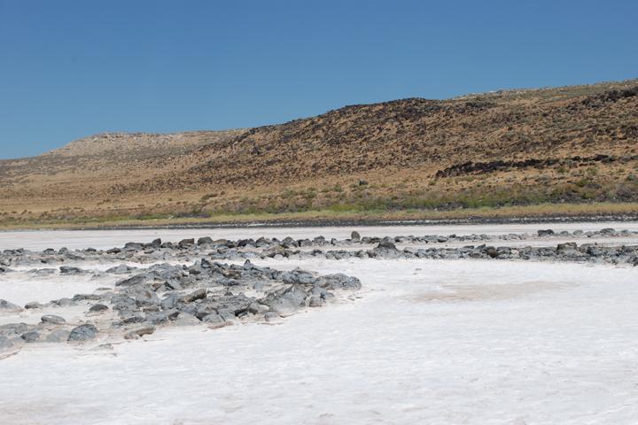 R. SMITHSON, SALT LAKE: �WHEN THE A SPIRAL MEET A LINE�