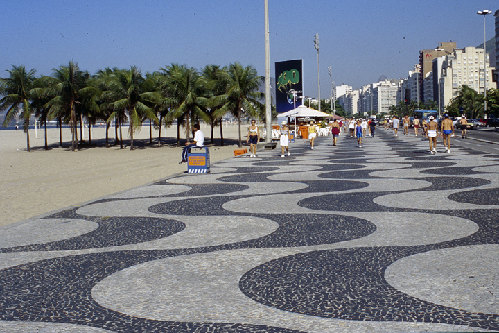 R. BURLE MARX, RIO DE JANEIRO: WALKING ON WAVES