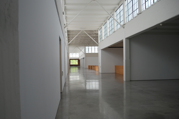 R. IRWING, BACON NY: �DONALD JUDD FORESHORTENING�