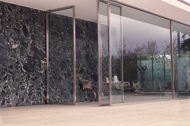 L. MIES VAN DER ROHE, BARCELONA: THROUGH THE GLASS