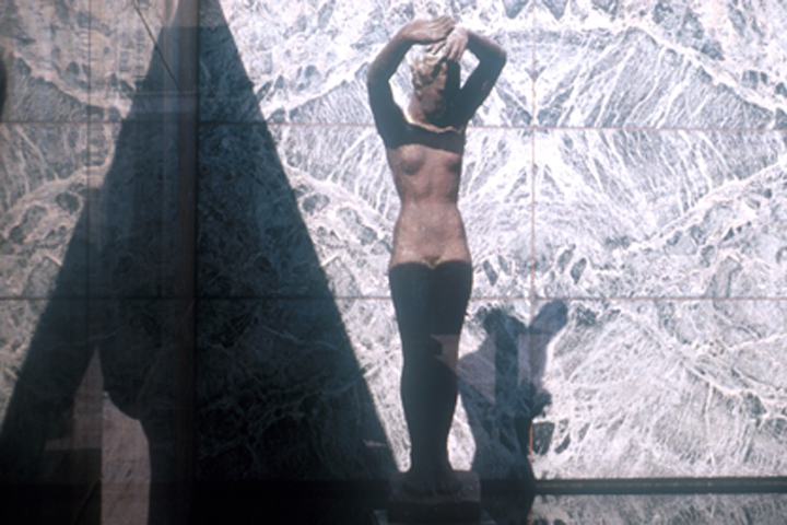 L. MIES VAN DER ROHE, BARCELONA: �SHADOW STRIPTEASE 2�