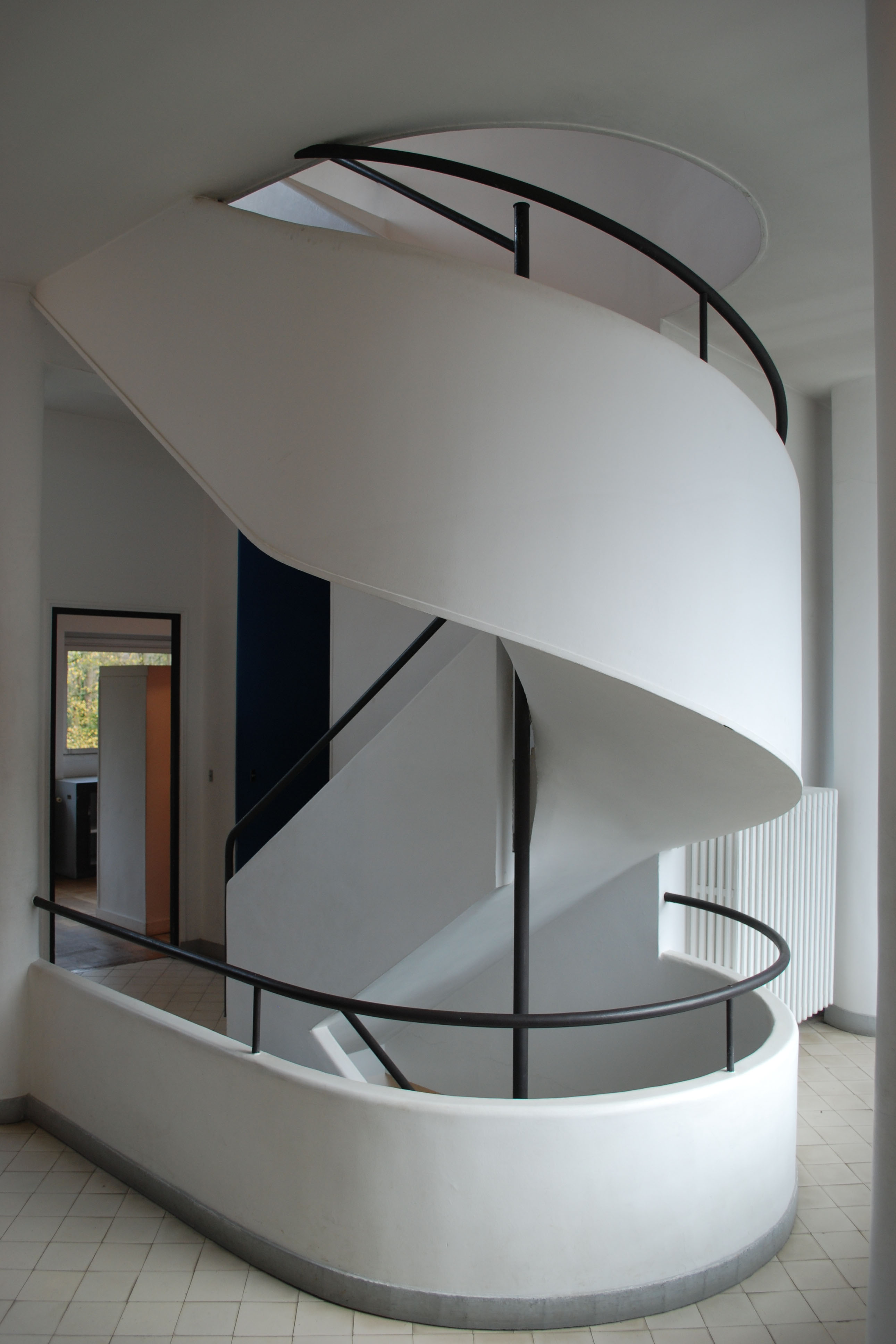 LE CORBUSIER, POISSY: ESCALIER DEUXIME VOLE