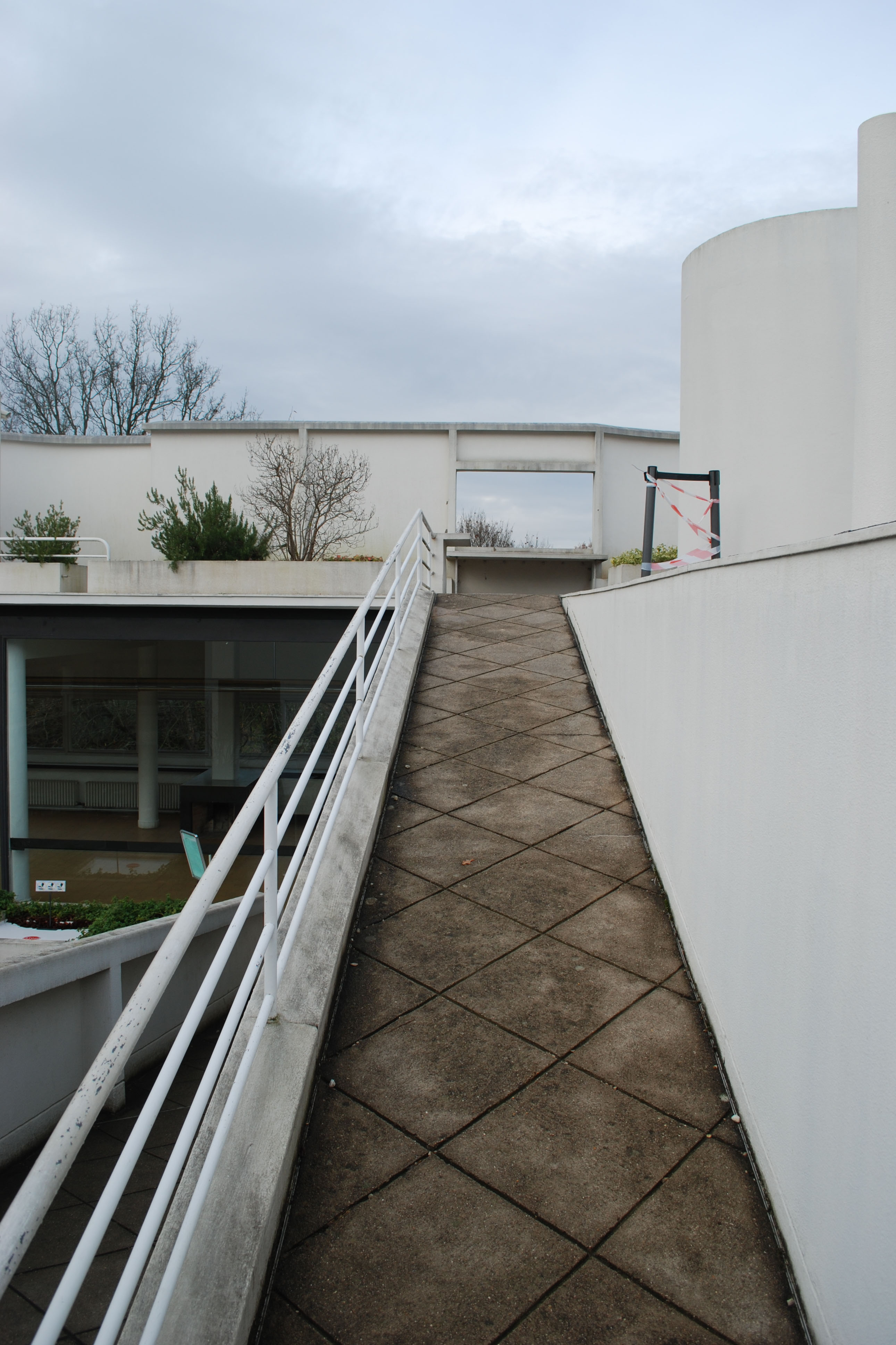 CORBUSIER, POISSY: DERNIRE RAMPE