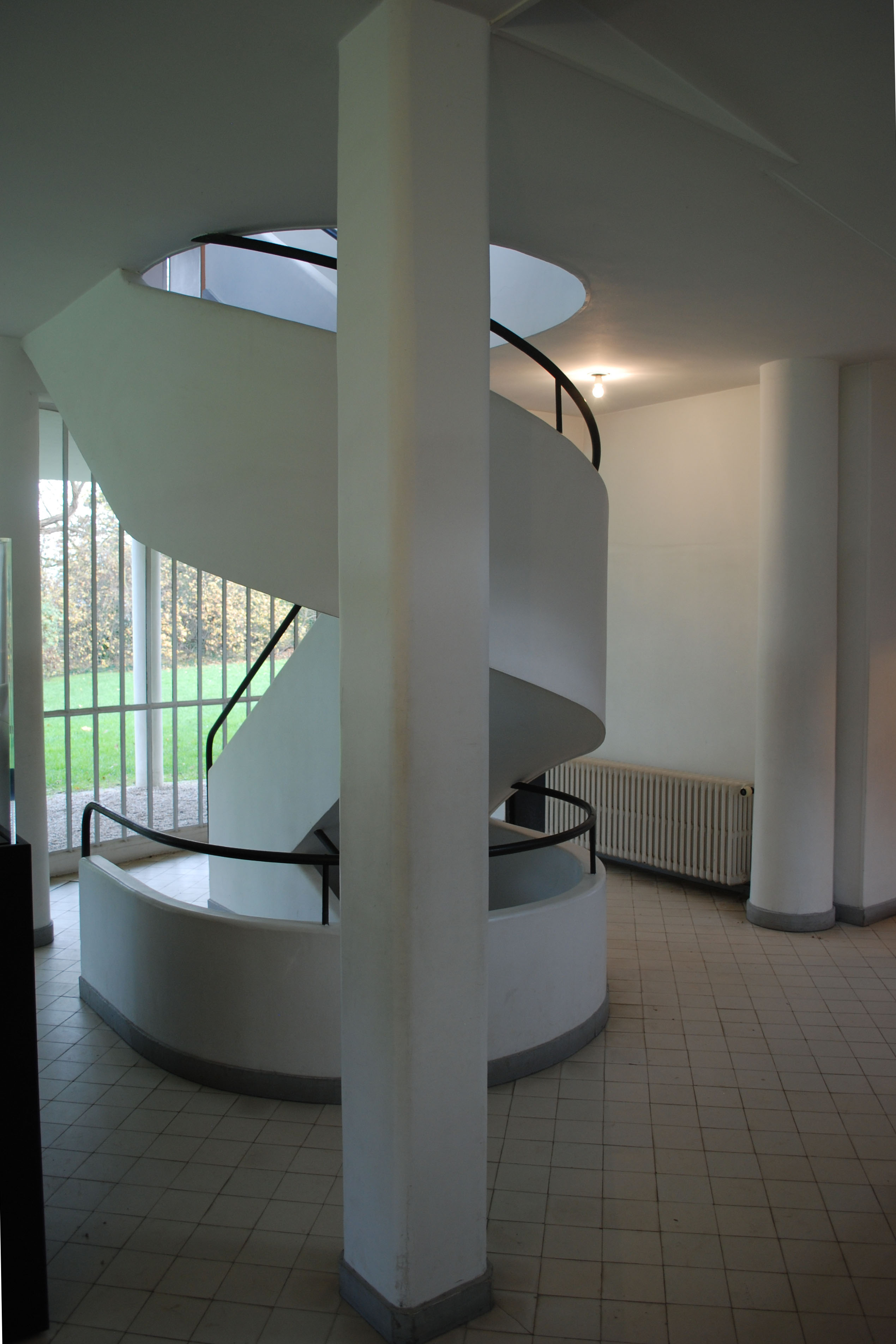 LE CORBUSIER, POISSY: ESCALIER PREMIRE VOLE