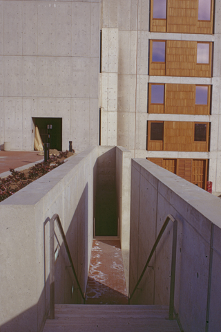 L. I. KAHN, LA JOLLA: STAIR