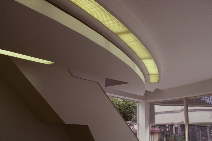 SIZA VEIRA VILLA DO CONDE: �CEILING LIGHT�