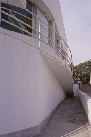 SIZA VEIRA VILLA DO CONDE: �SIDE RAMP�