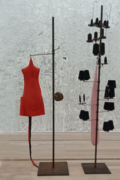 L. BORGEOIS, UNITLED, 1996